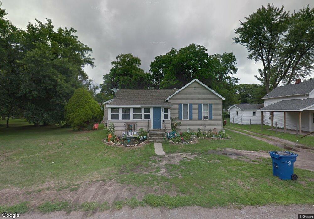 124 N East St, Vassar, MI 48768 - photo 1