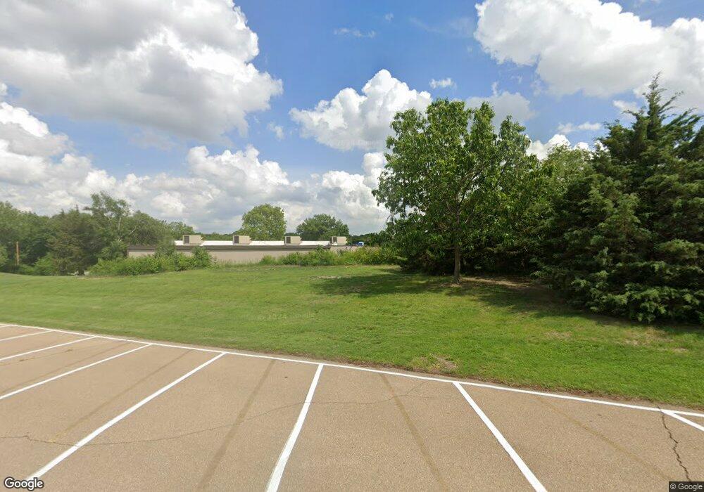 2861 S Kansas Ave, Topeka, KS 66611 - photo 1