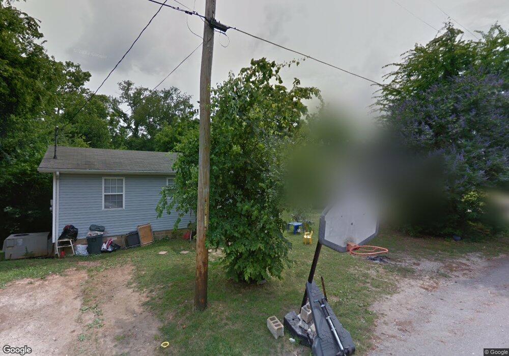 116 Perry St, Linden, TN 37096 - photo 1