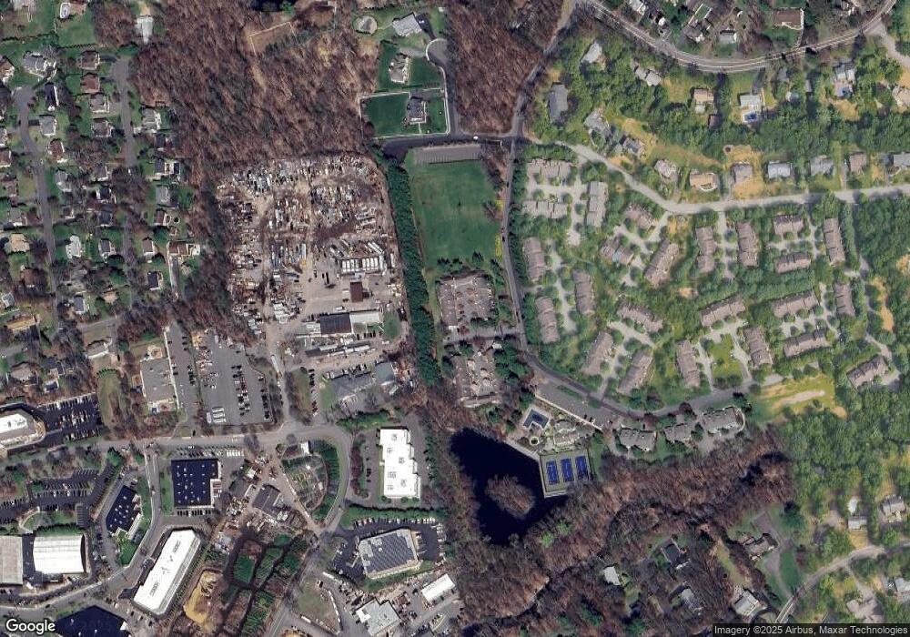 150 Dickinson Ln, Mahwah, NJ 07430 - photo 1