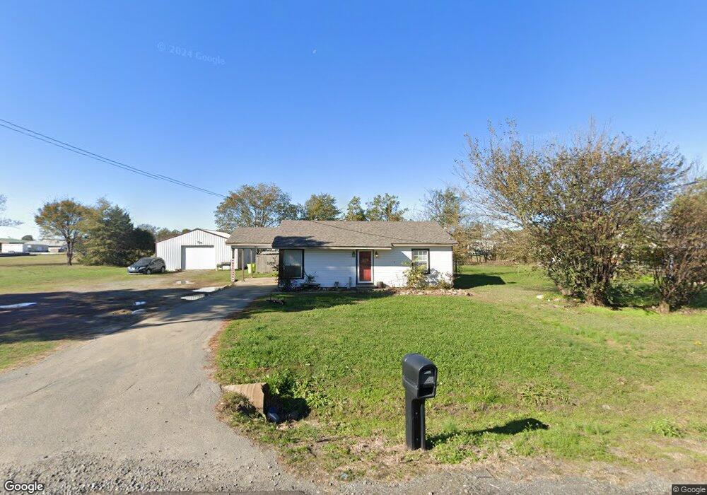 1914 S Grand Ave, Stuttgart, AR 72160 - photo 1