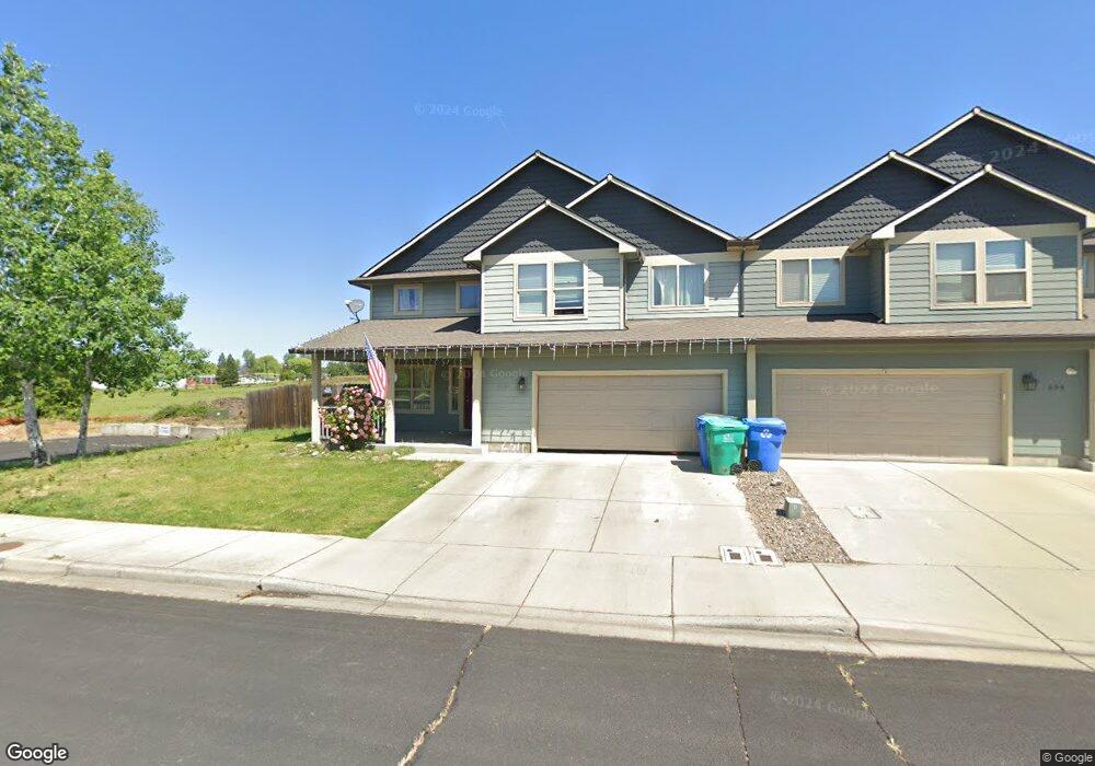 640 Nottingham Terrace, Eagle Point, OR 97524 - photo 1