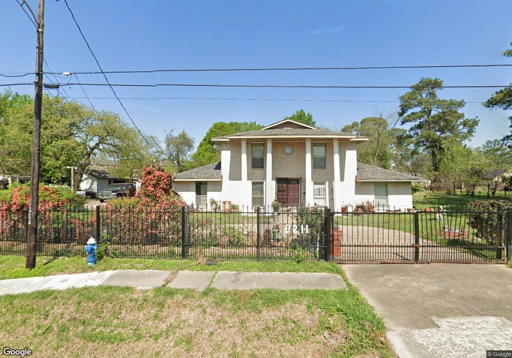 8211 Westcott Rd, Houston, TX 77016 - photo 1