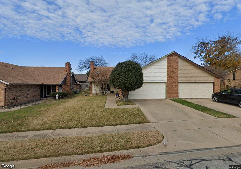 317 Mountain View Ct, Bedford, TX 76021 - photo 1