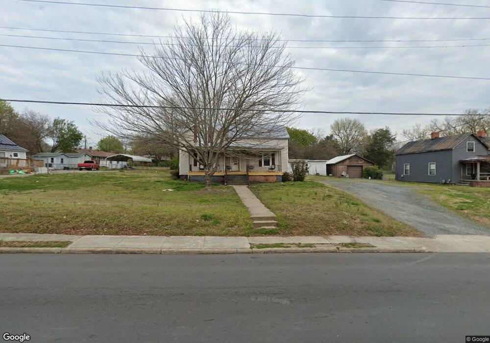 708 Lawsonville Ave, Reidsville, NC 27320 - photo 1