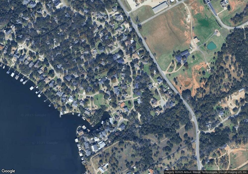 5402 Thunderbird Ct, Granbury, TX 76049 - photo 1