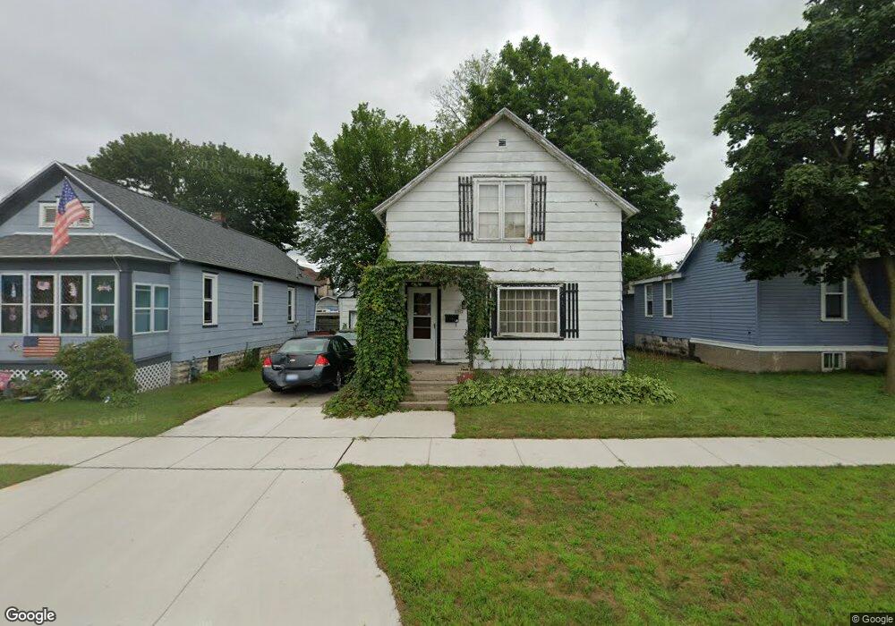 1513 15th Ave, Menominee, MI 49858 - photo 1