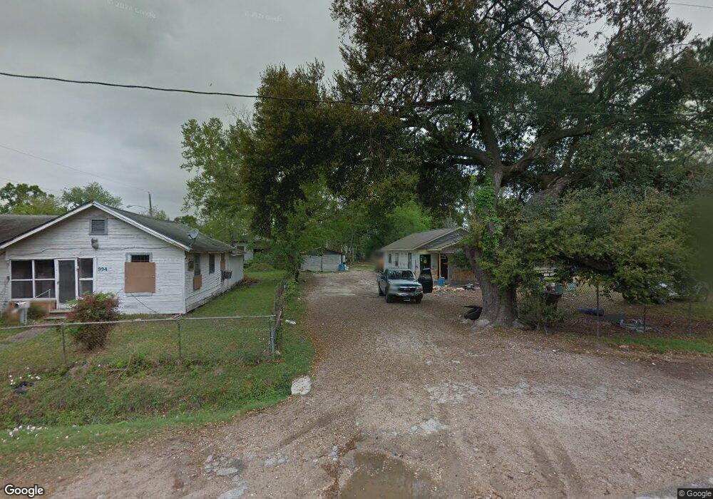 990 Dolly Wright St, Houston, TX 77088 - photo 1