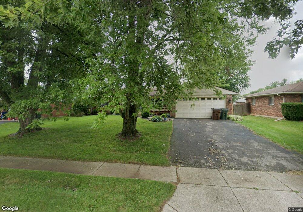 638 Dakota Dr, Xenia, OH 45385 - photo 1