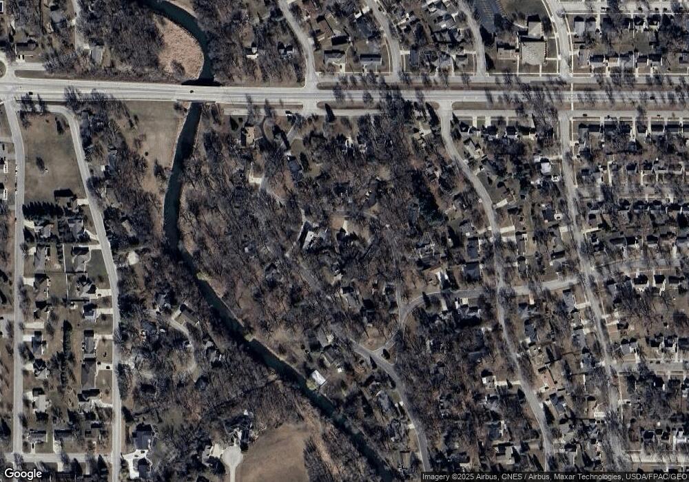 306 21st St SW, Austin, MN 55912 - photo 1