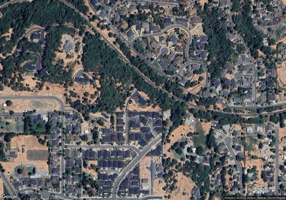 329 SW Roosevelt Way, Grants Pass, OR 97526 - photo 1