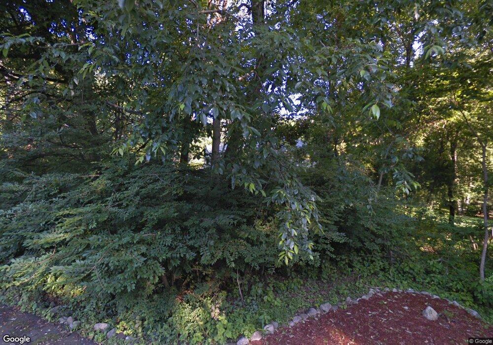 11 N Sasco Common, Westport, CT 06880 - photo 1