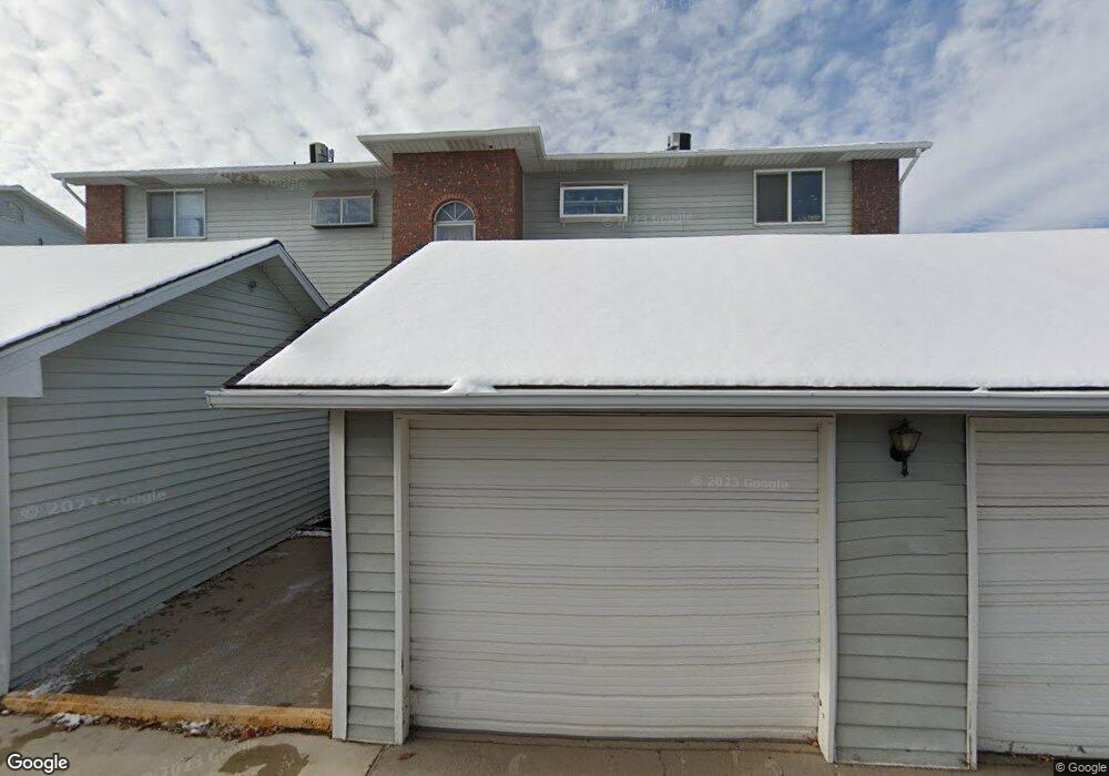 5273 S 2800 W unit C2, Roy, UT 84067 - photo 1
