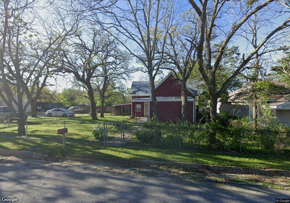 110 Soward Ave, Weatherford, TX 76086 - photo 1