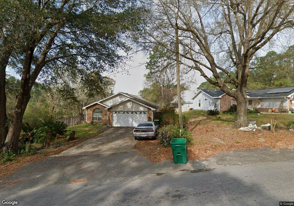 5298 Hillcrest Rd, Crestview, FL 32539 - photo 1