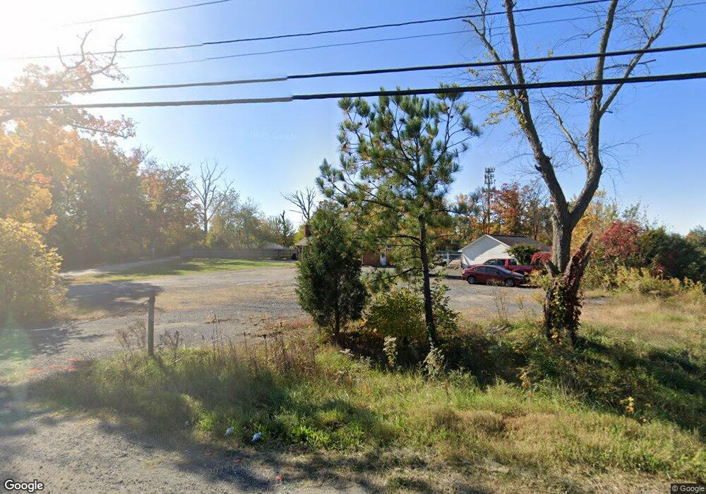 24905 Shady Grove Ln, Chantilly, VA 20152 - photo 1