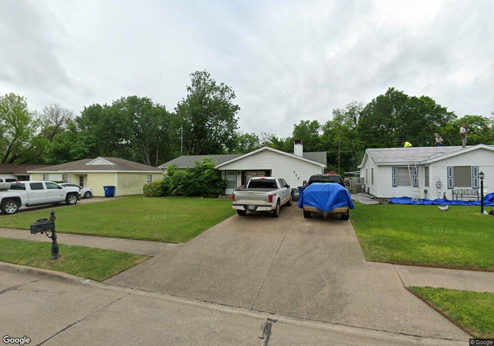 117 Highland Dr, Ennis, TX 75119 - photo 1