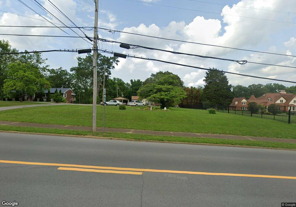 707 W College St, Dickson, TN 37055 - photo 1