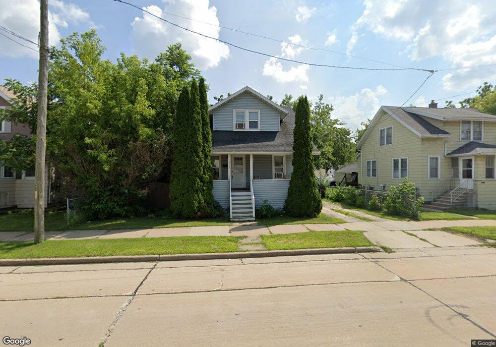 413 W 6th Ave, Oshkosh, WI 54902 - photo 1