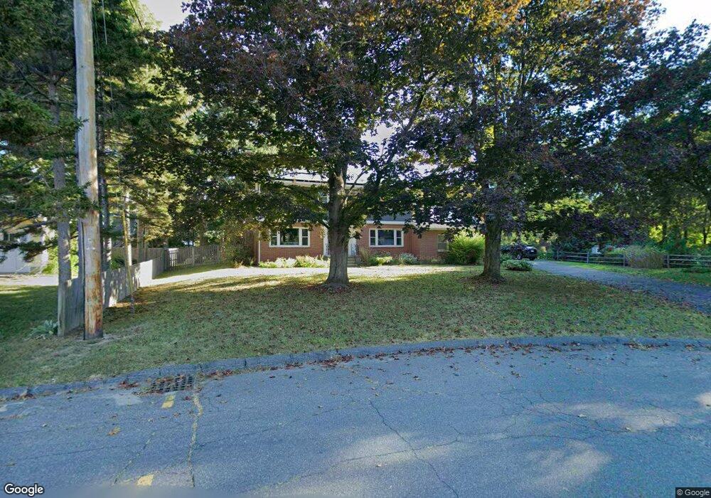 86 Blackberry Ln, Northampton, MA 01060 - photo 1