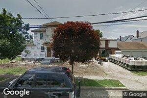 65 Cottage Place, Mineola, NY 11501