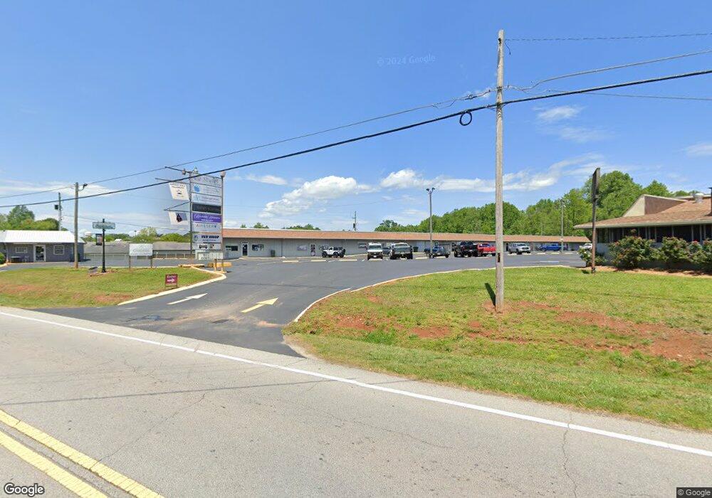 175 Ellison St, Clarkesville, GA 30523 - photo 1