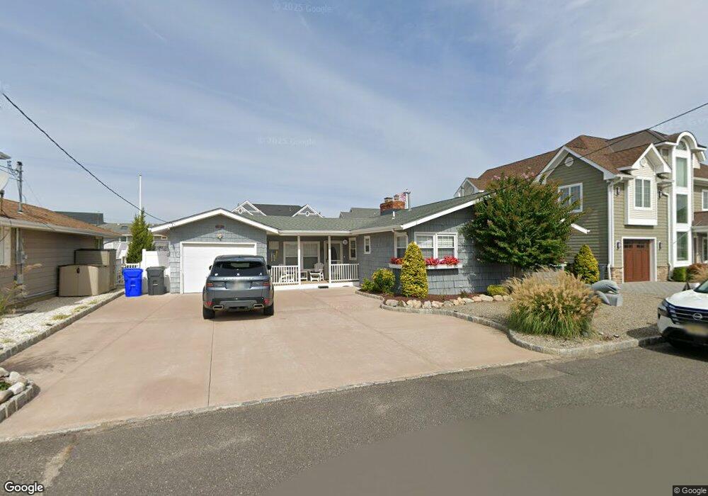 318 Cutter Ln, Mantoloking, NJ 08738 - photo 1