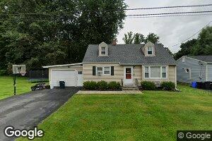 12 Canterbury Ln, New Windsor, NY 12553