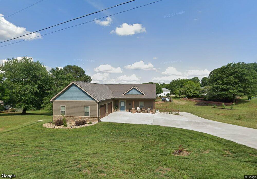 4424 Roberta Cir, Gainesville, GA 30506 - photo 1