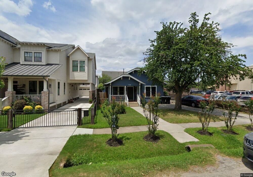 731 E 10th St, Houston, TX 77008 - photo 1