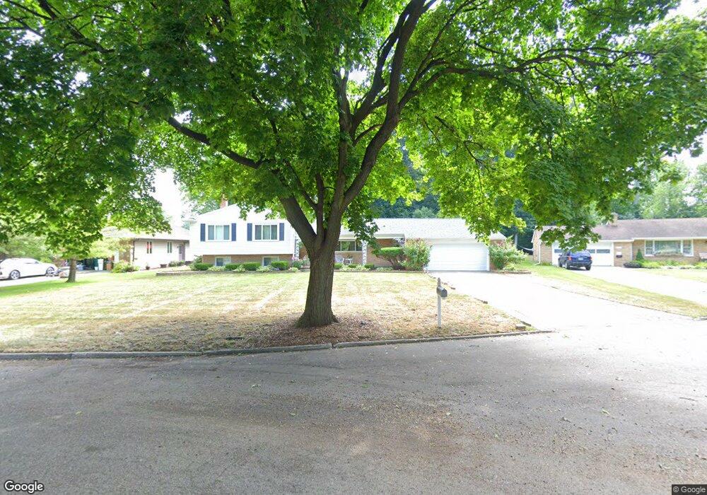 1751 Nottingham Rd, Lansing, MI 48911 - photo 1