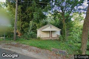 511 1st St SE, Hickory, NC 28602