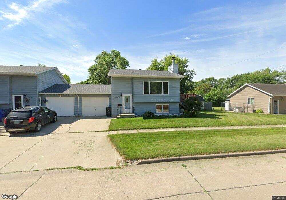 1504 16th Ave S, Fargo, ND 58103 - photo 1