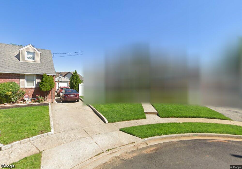 254 Oak St, West Hempstead, NY 11552 - photo 1