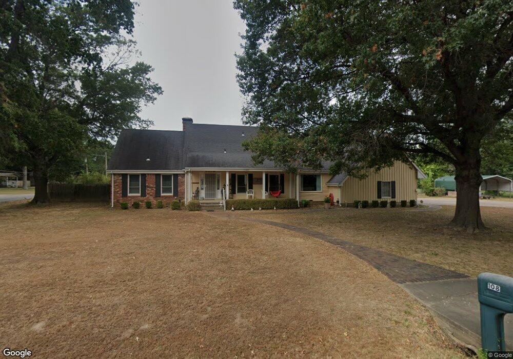 108 S Bettes Ave, Wagoner, OK 74467