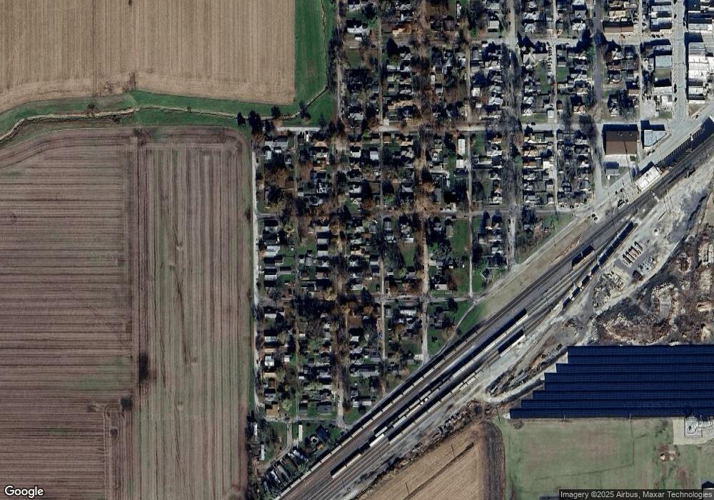 205 S Richman St, Villa Grove, IL 61956 - photo 1