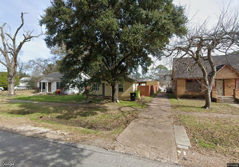 1319 7th St, Rosenberg, TX 77471 - photo 1