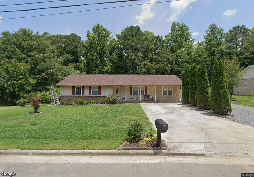 821 Heritage Cir, Dalton, GA 30721 - photo 1