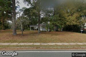 10 Parham St, Warm Springs, GA 31830
