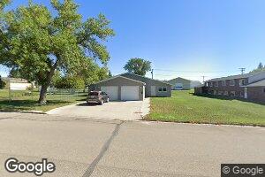 114 2nd St NW, Garrison, ND 58540