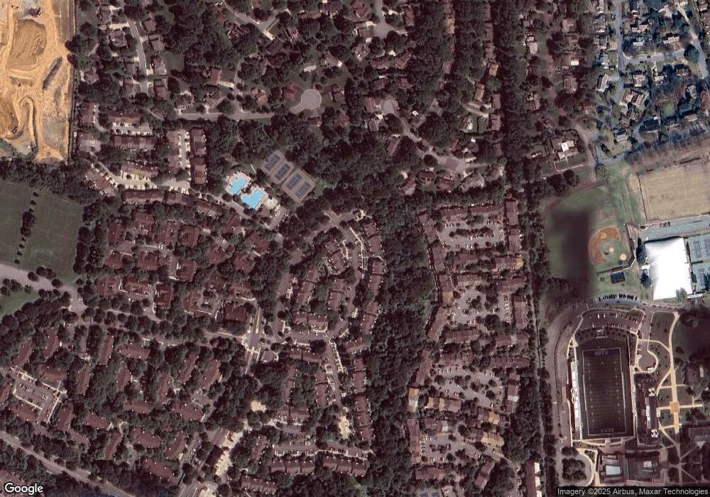 6712 Chapman Mill Dr, Rockville, MD 20852 - photo 1