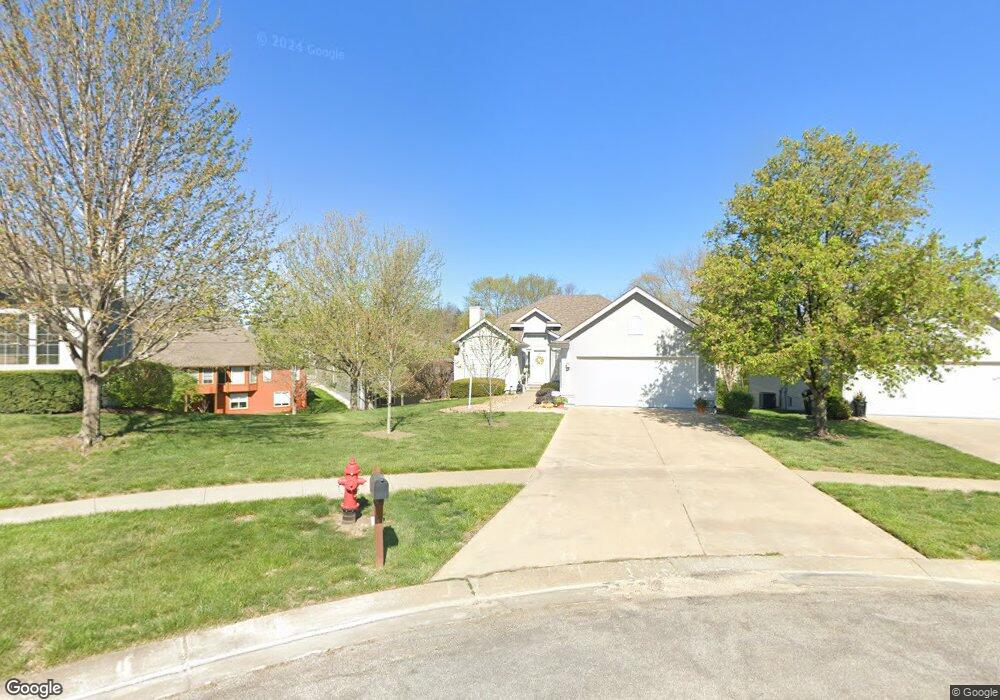 3605 SW Ashworth Ct, Topeka, KS 66614 - photo 1