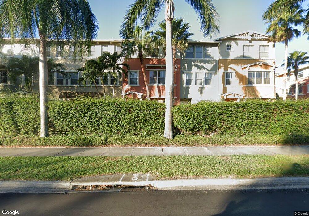 699 Corte Madera Ln unit 5, West Palm Beach, FL 33401 - photo 1