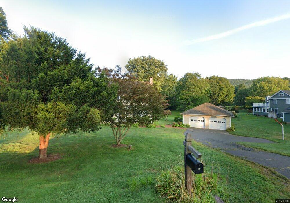 53 Duncaster Rd, Bloomfield, CT 06002 - photo 1