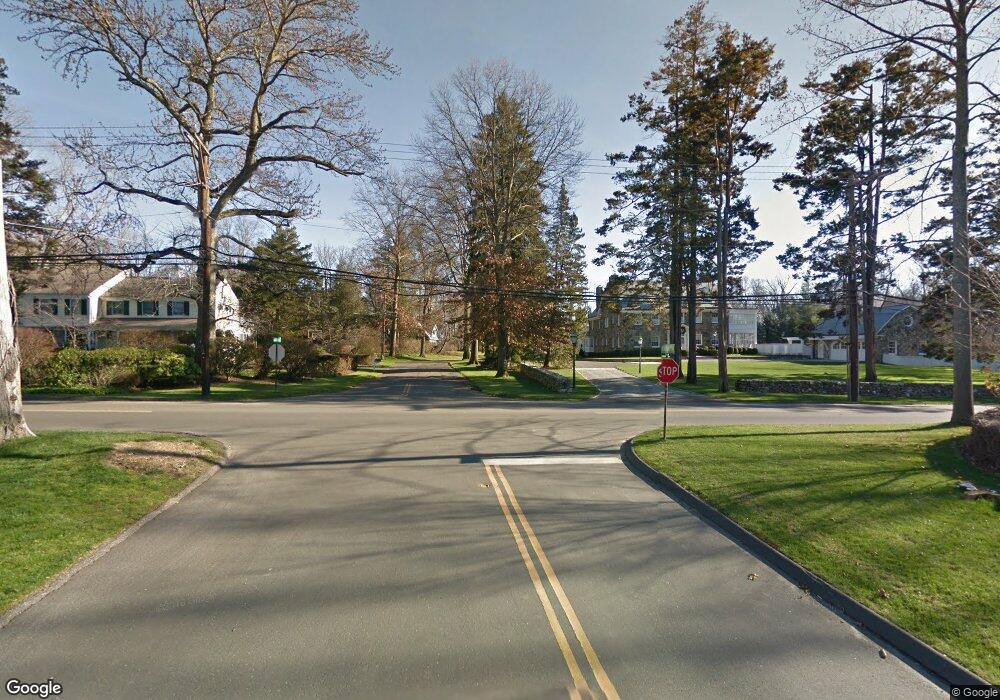 4 Carriglea Dr, Riverside, CT 06878 - photo 1