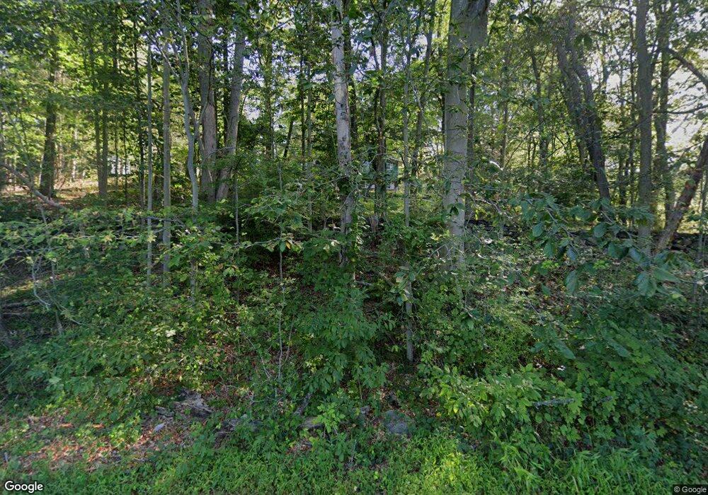 1580 Redding Rd, Fairfield, CT 06824 - photo 1