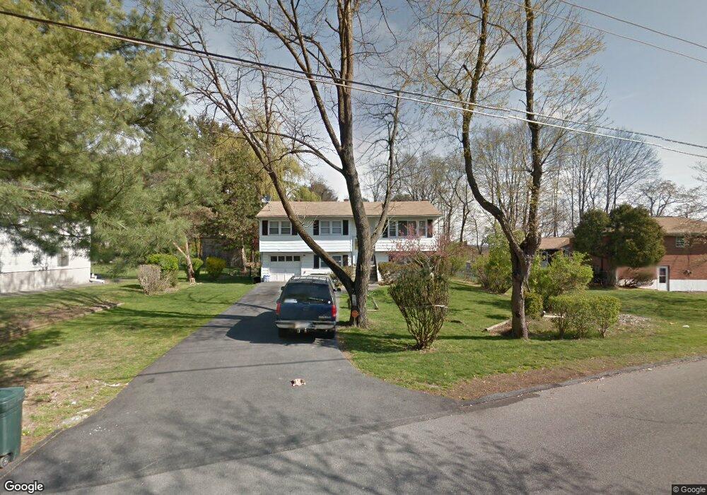 31 Miller Rd, Poughkeepsie, NY 12603 - photo 1