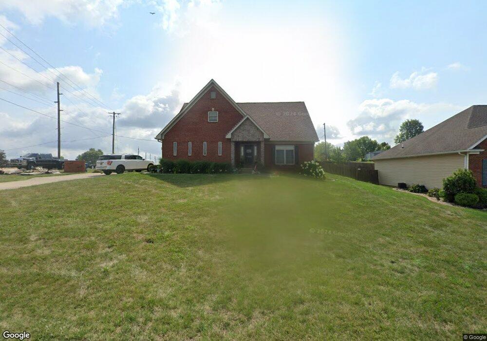 1960 Clearwater Dr, Lawrenceburg, KY 40342 - photo 1