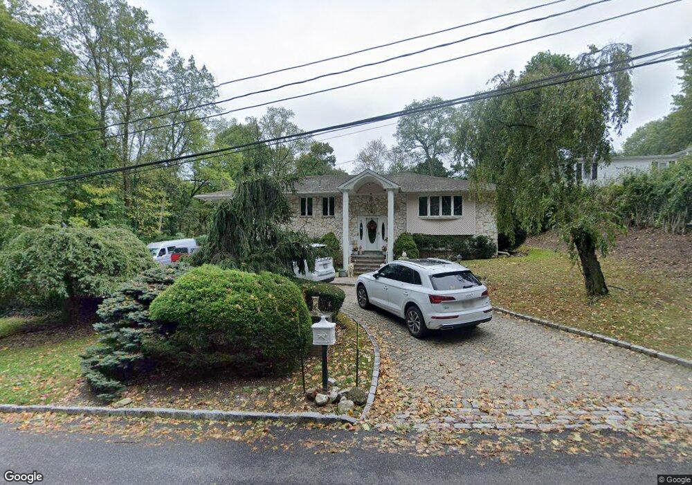 68 Old Tappan Rd, Glen Cove, NY 11542 - photo 1