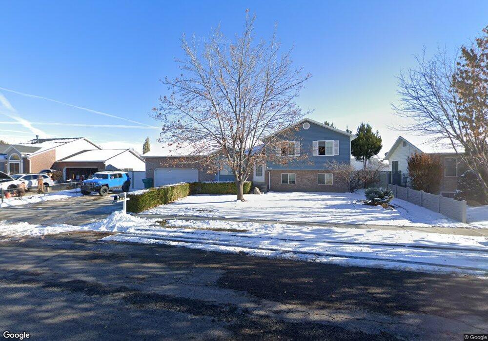 3886 Foxglen Dr, Roy, UT 84067 - photo 1